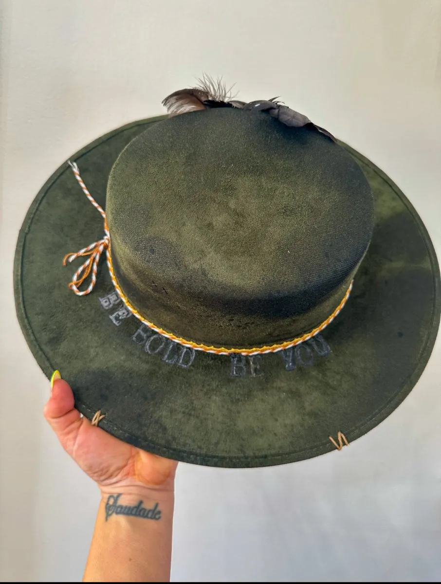 Emerald Queens Thunderbird Wide Brim Rancher