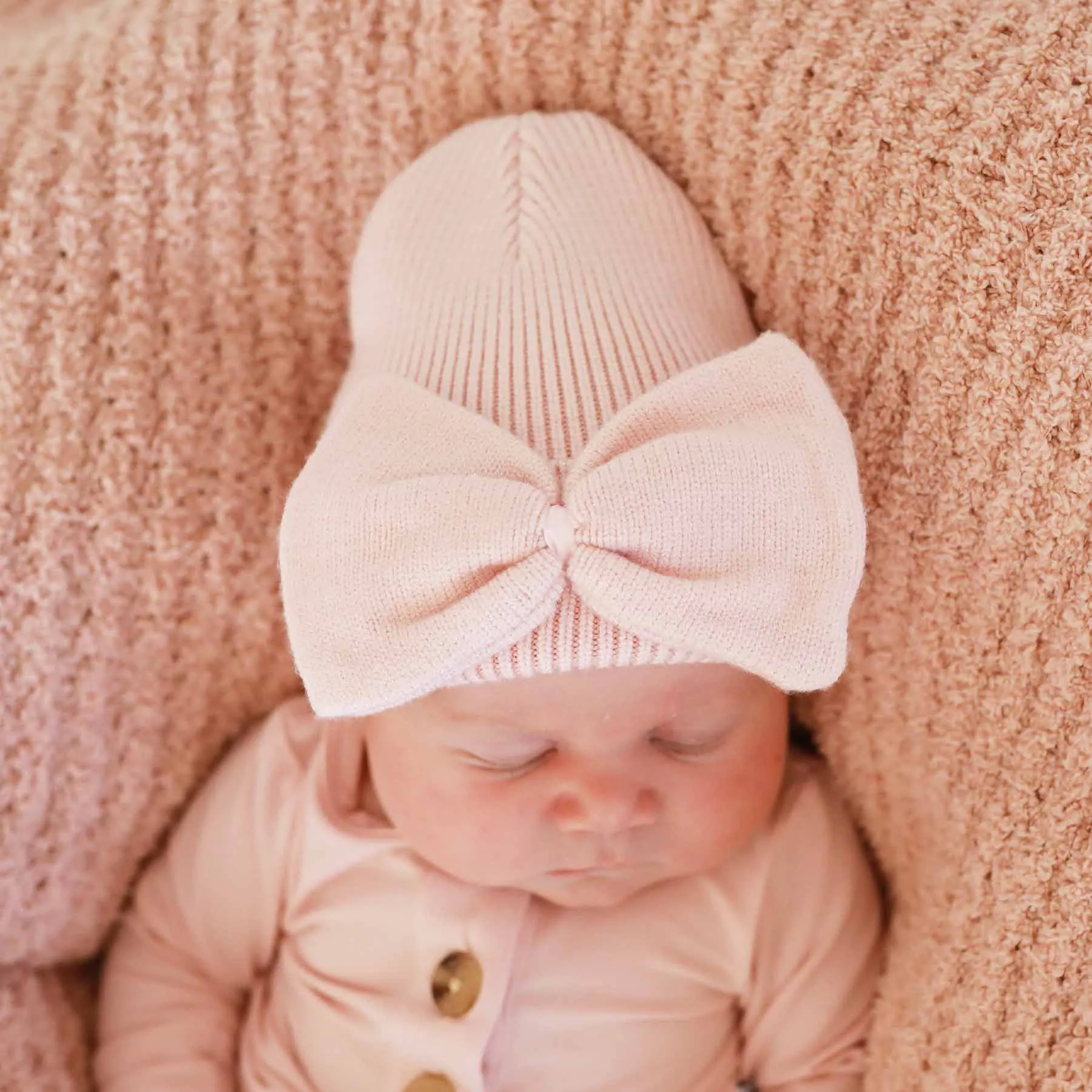 Knit Newborn Bow Beanies*