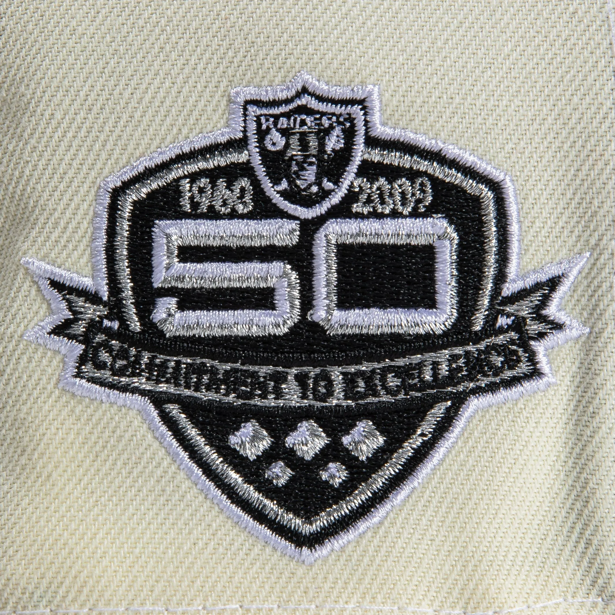 New Era  Chrome Las Vegas Raiders 50th Anniversary 59FIFTY Fitted Hat