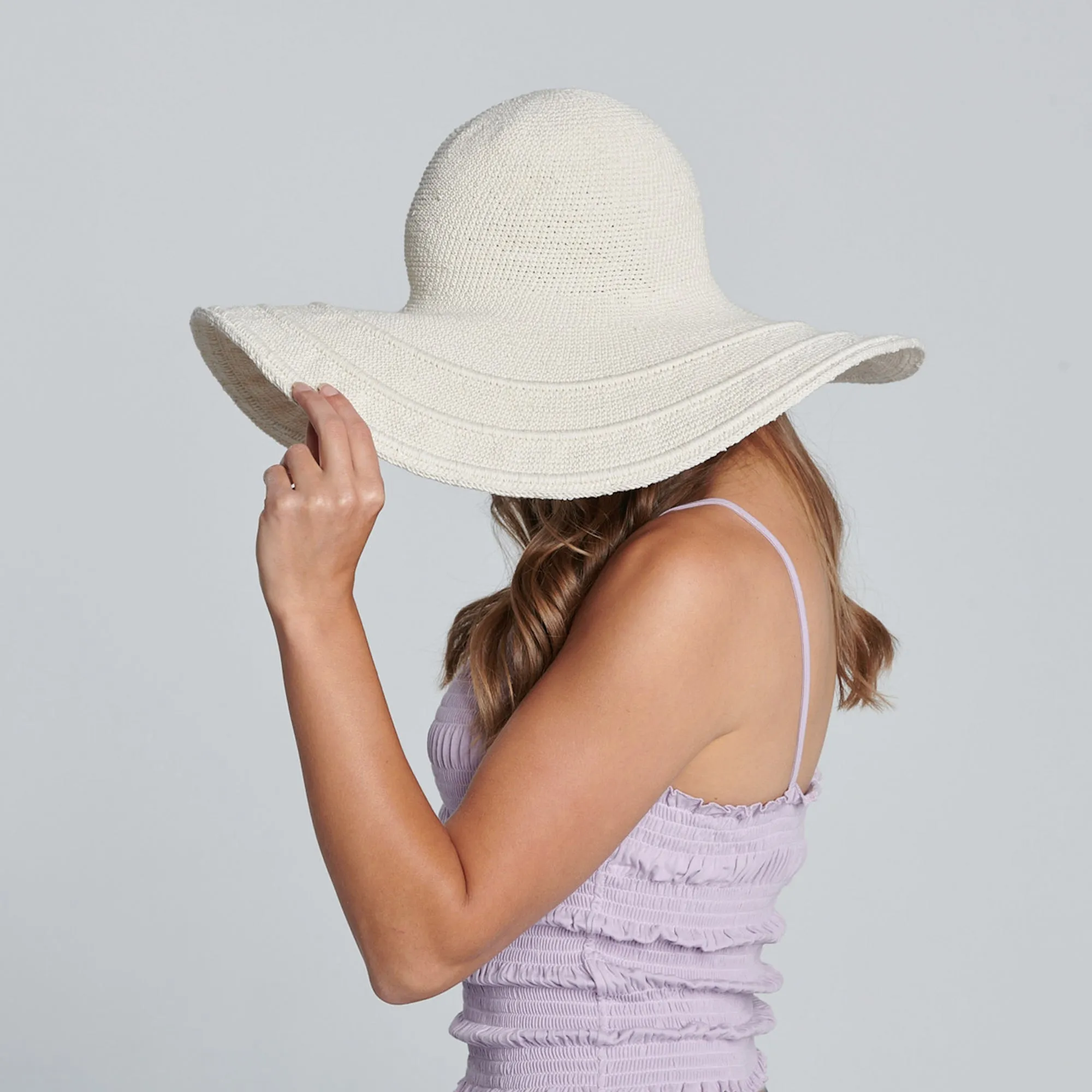 Women's Oversized Brim Crochet Sun Hat